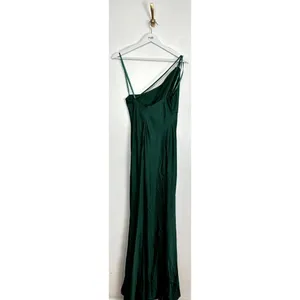 MAC DUGGAL One-Shoulder Satin Trumpet Gown in Emerald Green Size US 4 thumbnail 5