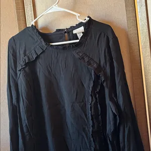 FINAL MARKDOWN Ava & Viv Black Ruffle Blouse 1X thumbnail 2
