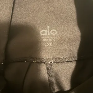ALO high waist airlift full length black leggings thumbnail 5