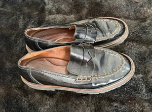 Paul Green Black Patent Leather Loafers. size 8 lug soles BLACK thumbnail 1