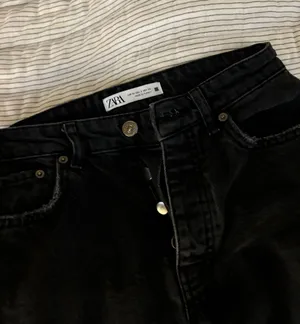 Zara Flare Jeans thumbnail 4