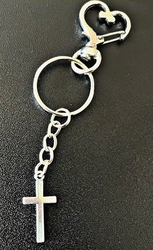 *30off3*‎ NWOT. Cross Keychain/Accessory. thumbnail 1