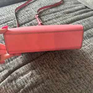 Michael Kors Sheila Tea Rose Crossbody with Adjustable Strap‎ thumbnail 8