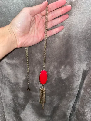 Necklace thumbnail 2