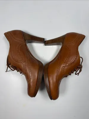 L.L. Bean Signature Gorgeous Leather High Heel Lace Up Pumps S-578 Sz 8.5 thumbnail 2
