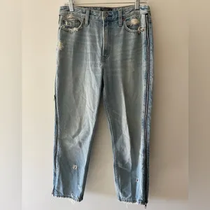 Abercrombie & Fitch Annie High Rise Girlfriend Light‎ Wash Zipper Jeans thumbnail 2