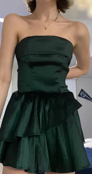 emerald green dress thumbnail 2