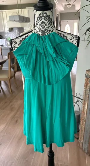 Bee Stitched size medium green halter mini dress thumbnail 1