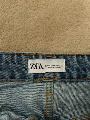 ZARA Jeans High-Rise thumbnail 3