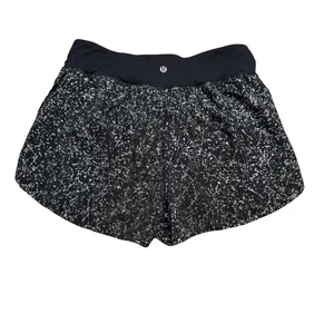 ✨Lululemon Find Your Pace‎ 3” Lined Shorts Reflective Sz 6✨ thumbnail 5