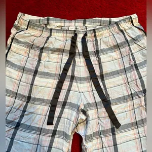 Victoria’s Secret Pajama Pants thumbnail 3