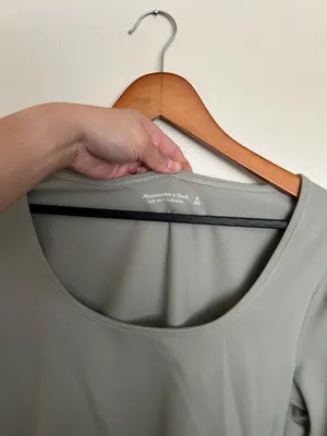 Abercrombie fitted top thumbnail 4