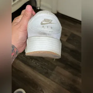 Nike Air Max SC Women’s Sneakers‎ Size 10 – White Gray Casual Shoes EUC thumbnail 6
