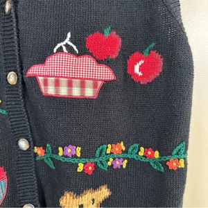 Vintage Karen Scott Black Cardigan Sweater Vest Large Fall Fruit Bear Embroidery thumbnail 6