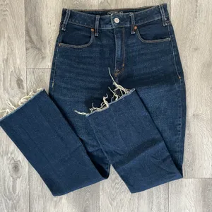 Abercrombie and Fitch high rise ankle flare dark jeans size 25 0 thumbnail 1