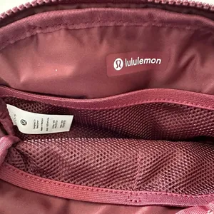 NWT Brand New lululemon Everyday Belt Bag 1L in Red Merlot RDMR thumbnail 5