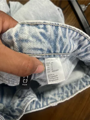 H&M Light Blue Flared Jeans with Raw Hem thumbnail 3