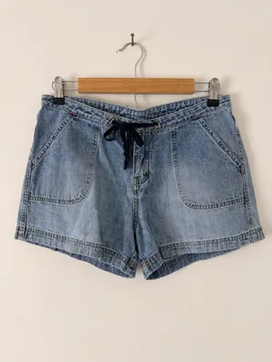 Union Bay Y2k Light Wash Drawstring Denim Shorts thumbnail 2