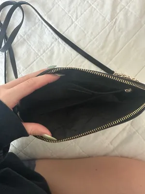 Michael Kors Black purse thumbnail 4