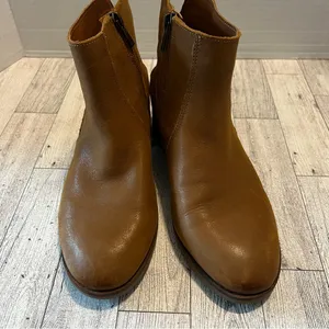 Lucky Brand Pedera Leather Ankle Boots Brown Stacked Heel Side Zip Bootie 7M thumbnail 2