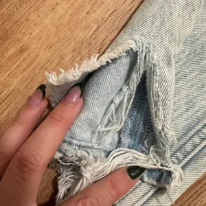 Abercrombie & Fitch | Woman's‎ Distressed High Rise Acid Wash Blue Mom Jeans, 26 thumbnail 4