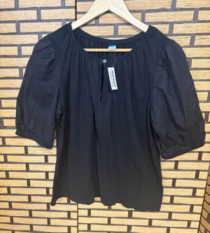 Old Navy Black Puff Sleeve Top Size Medium‎ thumbnail 1