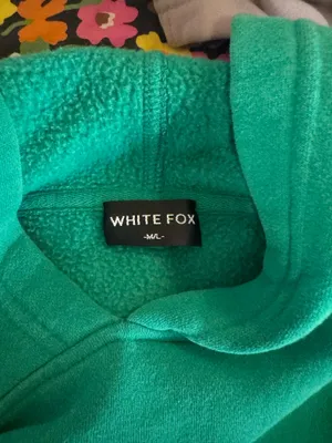 White fox sweatshirt  thumbnail 3