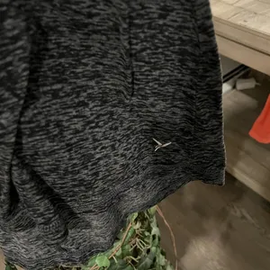 Women’s Gray Small Old Navy Tank Top thumbnail 2