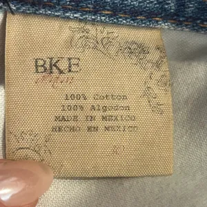 BKE Denim Light Wash Distressed Cropped Straight Leg Jeans Size 10 thumbnail 7
