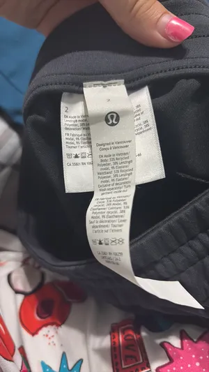 Lululemon Shorts thumbnail 5
