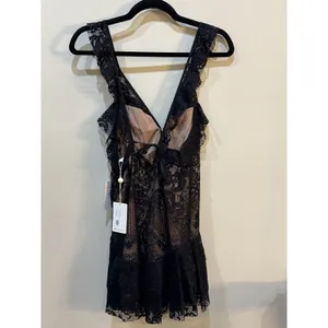 For‎ Love & Lemons Tati Lace Mini Ruffle Dress Black Size Medium Lace Sexy thumbnail 7