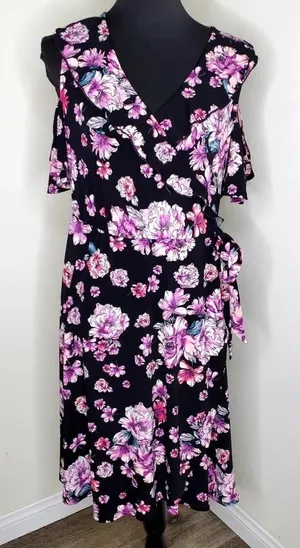 Torrid Purple/Black Floral Cold‎ Shoulder Wrap Dress thumbnail 1