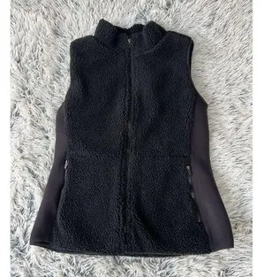 Fabletics Sedona Fleece Vest Black ‎ Polar Fleece Pockets Zip Up Size Large thumbnail 1