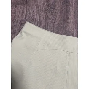 Lululemon Ribbed Softstreme High-Rise Short 2" Kohlrabi Green Size 14 thumbnail 6