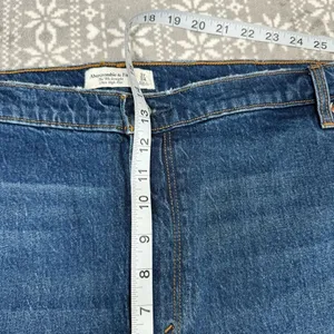 Abercrombie & Fitch The 90's Straight Ultra High Rise Blue Wash 24‎ Long Casual thumbnail 11