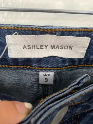 Ashley Mason jeans thumbnail 3