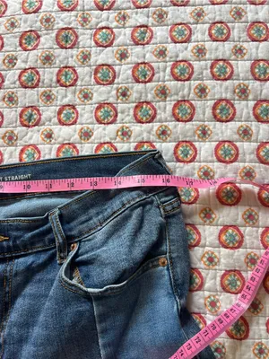 EUC Old Navy Perfect Straight Jeans size 12 thumbnail 4
