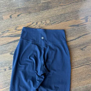 Lululemon Align High-Rise Jogger 28” True Navy Size 4 GUC True Navy thumbnail 9