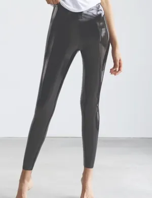 Commando Black Faux Patent Leather Legging (Style SLG25) thumbnail 4