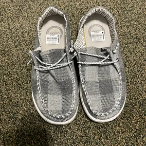 Hey Dude Women's Gray Knit Slip-On Loafers thumbnail 2