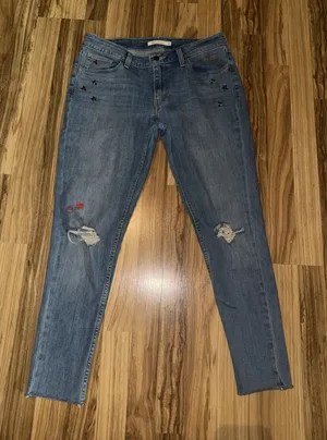 Levi's 535 Super‎ Skinny Jeans Womens Sz 30 Blue Denim Stars Accents Artsy Art thumbnail 1