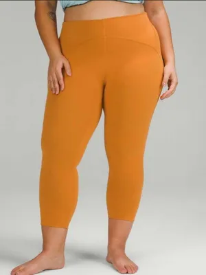 NWT Instill HR Crop 23" thumbnail 1