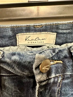 KanCan - Kurvy Ultra High Rise Skinny Jeans - Great condition! thumbnail 3