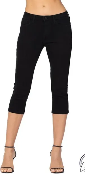 NWT Judy Blue Mid Rise Black Capris thumbnail 1