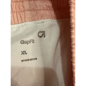 Women’s GAP Fit Runaround Short Mid Rise Lined Wicking Pink Orange 3” Inseam XL thumbnail 3
