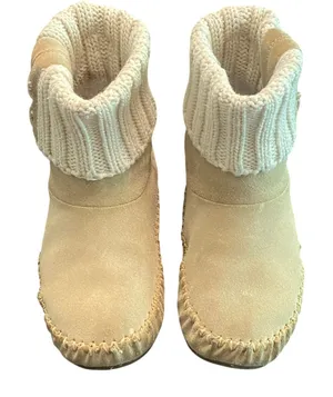 L.L.Bean‎ Shearling Slipper Boots Women’s 6 M Tan Suede Knit Cuff Moccasin Cabin thumbnail 1