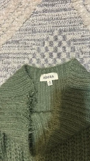 Green Cropped Sweater Boutique thumbnail 4