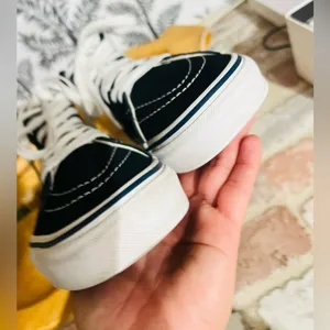 Vans SK8-HI unisex women’s 8.5 and men’s 7.0 great condition Super clean!!! thumbnail 8