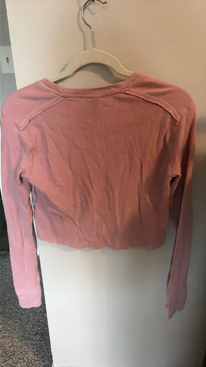 Cropped shirt thumbnail 2