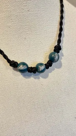 Philadelphia Eagles NFL Team Logo Bead Macramé Choker Necklace thumbnail 5